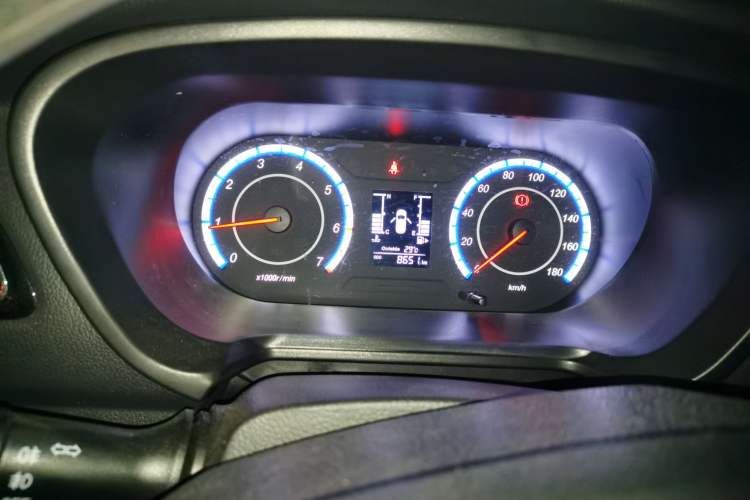 Used Oshan Ounuo S 2023 1.5L Deluxe Edition Dual-Steaming Air-Conditioned Passenger Van JL473QG 7 Seats