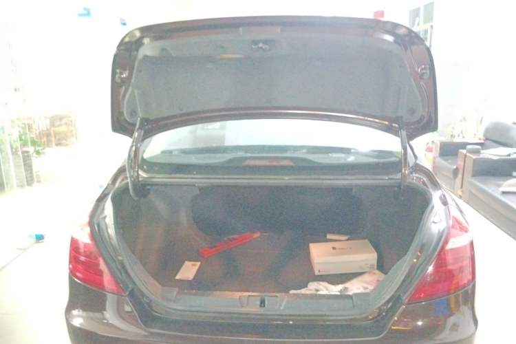 Used Geely Auto Emgrand 2017 Sedan Million Edition 1.5L Manual - Upward Version Trunk