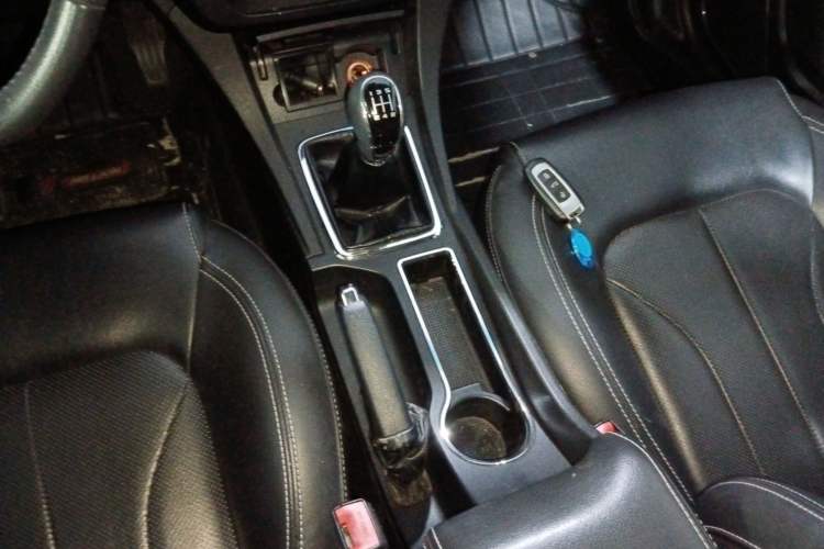 Used Geely Auto Emgrand 2017 Sedan Million Edition 1.5L Manual - Upward Version Gear Lever