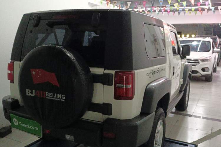Used BAIC Off-Road BJ40 2014 2.4L Manual Cross-Country Edition
