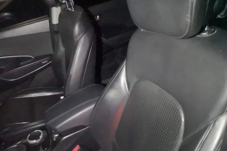 Used Hyundai Santa Fe Classic 2013 3.0L Four-Wheel Drive Comfort Edition 7 Seats Euro IV
