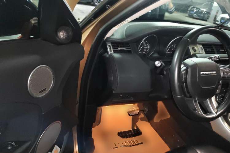 Used Land Rover Range Evoque 2014 2.0T 5-Door Luxury Edition