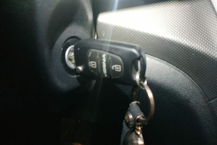 Used Hyundai Verna Ray 2014 1.4L Automatic GLX