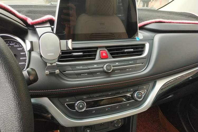 Used JAC Refine S3 2017 1.6L CVT Luxury Smart Model
