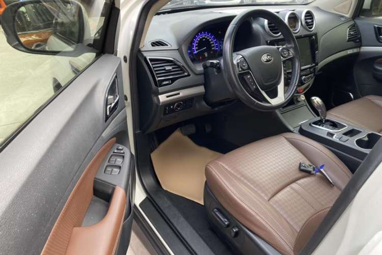 Used BYD S7 2016 2.0T Automatic Prestige Edition