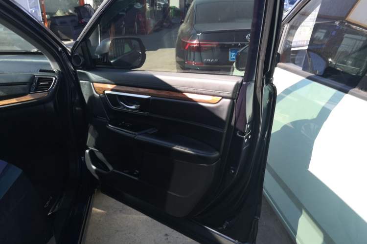 Used Honda CR-V 2021 240TURBO CVT 2WD Fashion Edition
