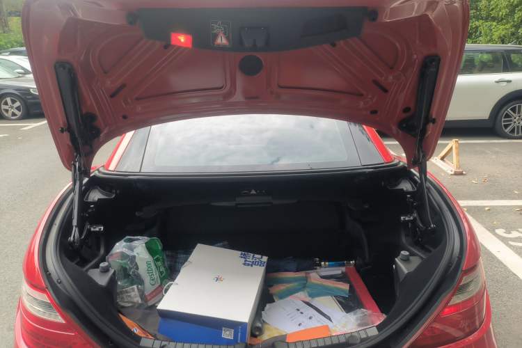 Used Mercedes-Benz SLK-Class 2011 SLK 200 Fashion Model