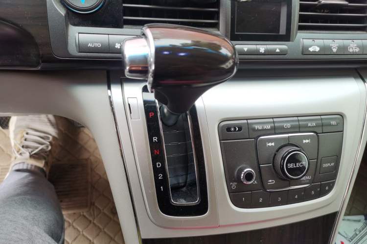 Used Honda Elysion 2015 2.4L VTi-S Prestige Edition
