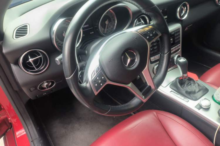 Used Mercedes-Benz SLK-Class 2011 SLK 200 Fashion Model