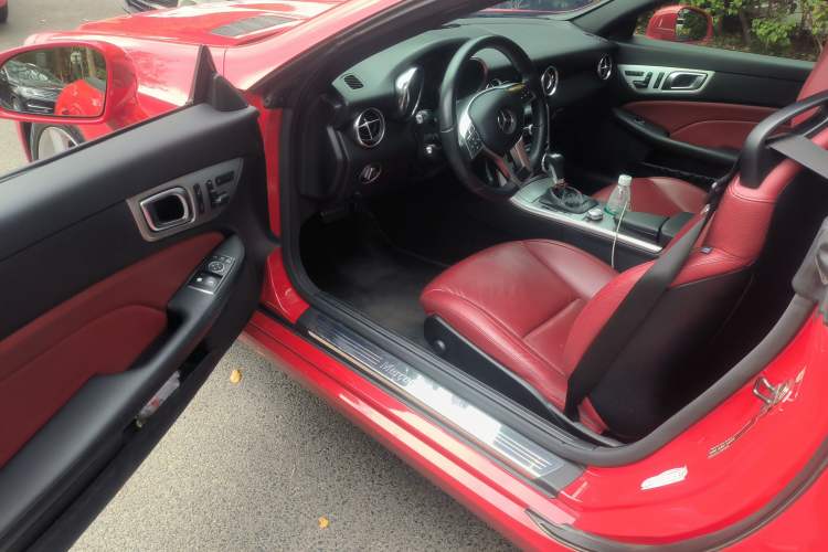 Used Mercedes-Benz SLK-Class 2011 SLK 200 Fashion Model