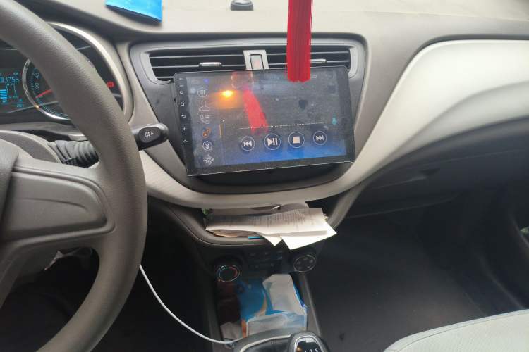 Used Chevrolet Lova RV 2016 1.5L Manual Comfort Edition Audio And AC Panel