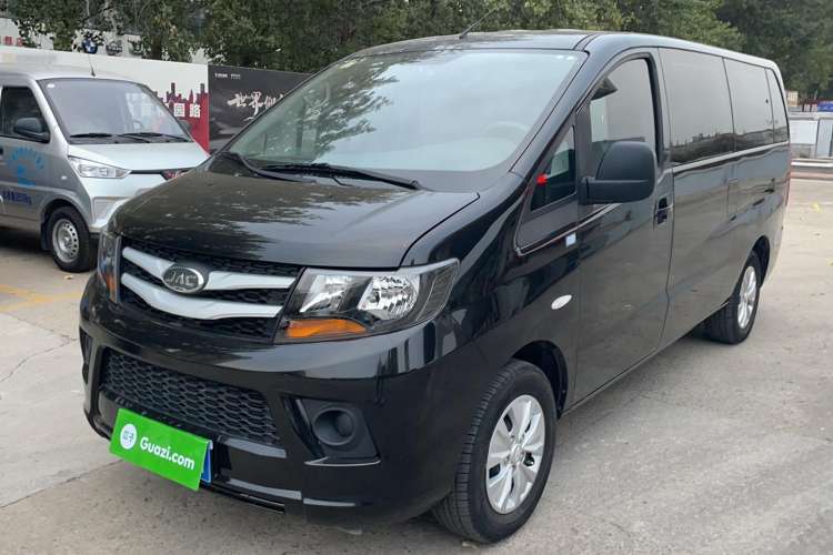 Used JAC Refine M3 2019 PLUS Maker Edition 1.8L Luxury Smart Model with 9 Seats