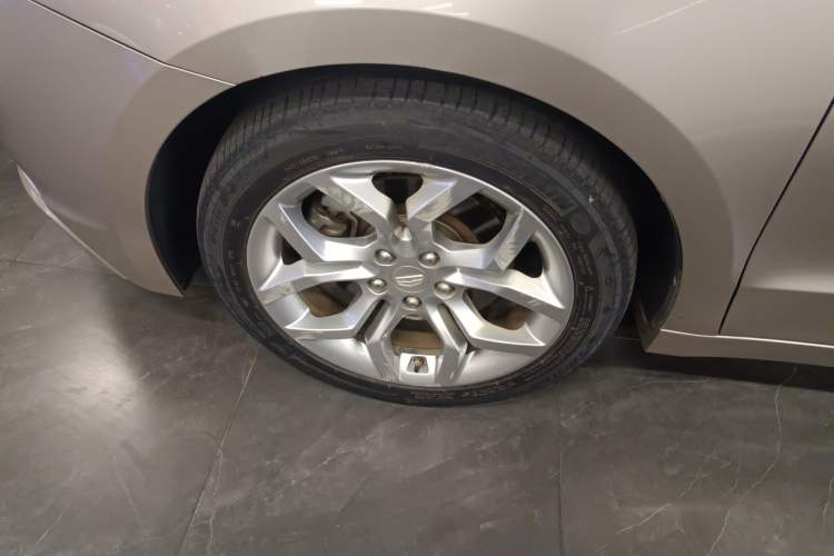 Used Geely Auto Emgrand GT 2015 1.8T Premium Model Left Front Wheel Hub
