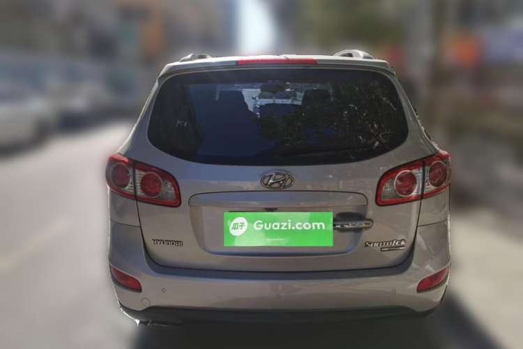 Used Hyundai Santa Fe Classic 2010 2.4 Ultimate Edition 7-Seater Four-Wheel Drive Rear