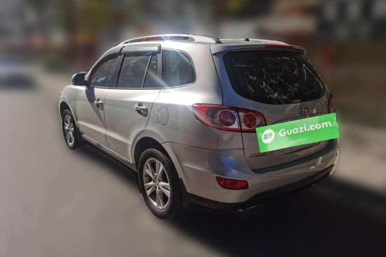 Used Hyundai Santa Fe Classic 2010 2.4 Ultimate Edition 7-Seater Four-Wheel Drive Rear Left 45 Deg