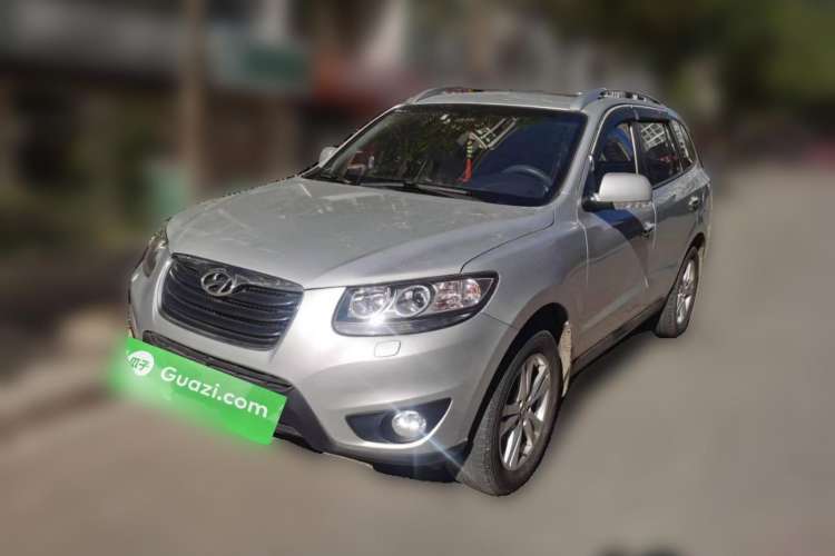 Used Hyundai Santa Fe Classic 2010 2.4 Ultimate Edition 7-Seater Four-Wheel Drive