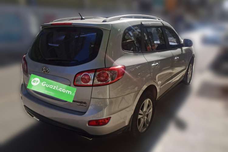 Used Hyundai Santa Fe Classic 2010 2.4 Ultimate Edition 7-Seater Four-Wheel Drive Rear Right 45 Deg