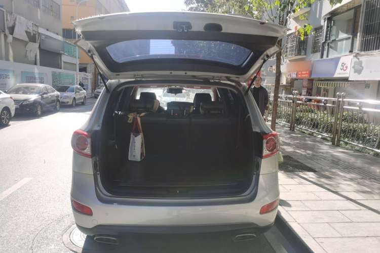 Used Hyundai Santa Fe Classic 2010 2.4 Ultimate Edition 7-Seater Four-Wheel Drive Trunk