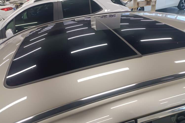 Used Geely Auto Emgrand GT 2015 1.8T Premium Model Roof