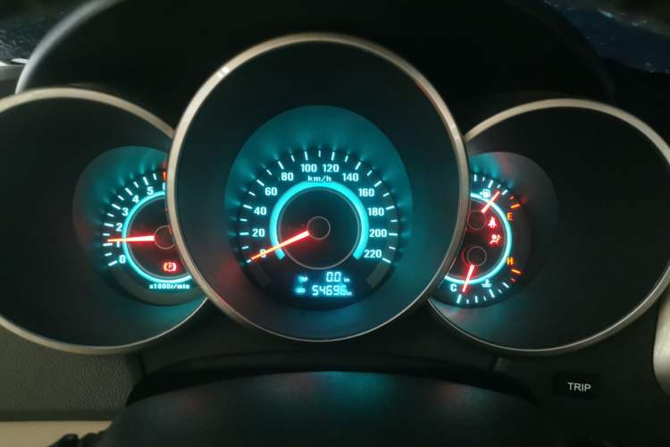 Used CHANGAN Eado 2012 1.6L Manual Luxury Model China IV Standard
