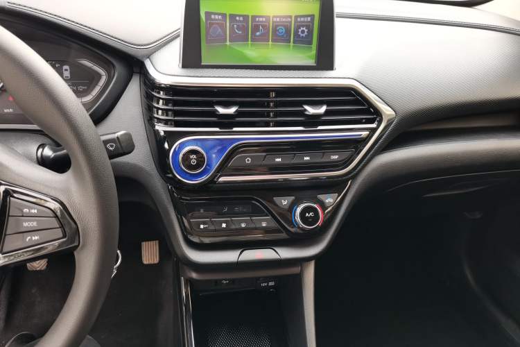 Used Changan Alsvin 2018 1.4L Manual Luxury Model China V Standard
