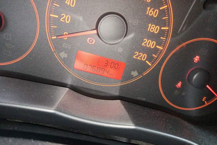 Used Honda Gienia 2017 1.5L Manual Classic Edition Odometer Close Up