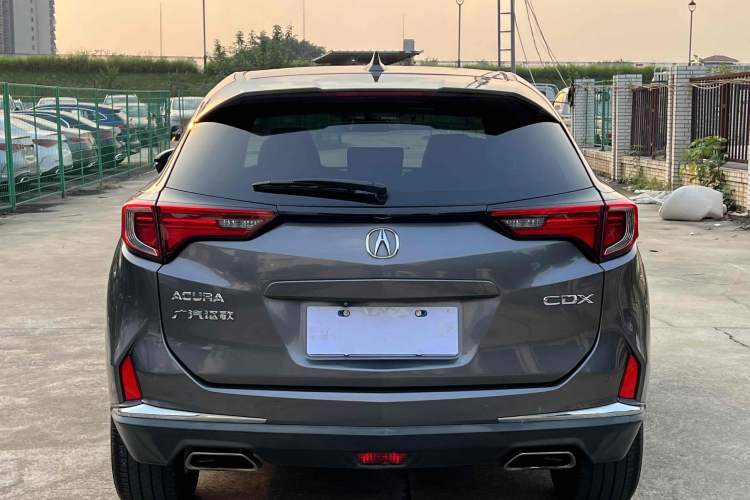 Used Acura CDX 2016 1.5T Two-Wheel Drive Deluxe Edition
