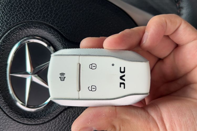 Used JAC Refine S5 2017 1.5T Automatic E-commerce Edition