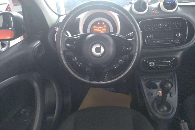 Used smart forfour 2016 1.0L 52 kW Dynamic Edition