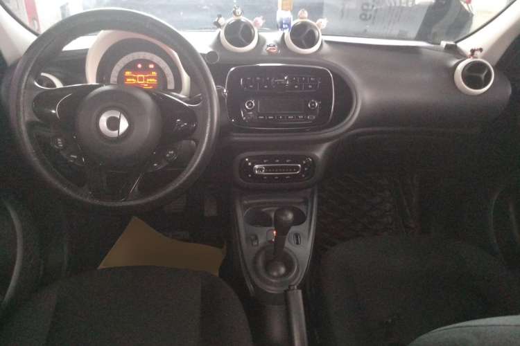 Used smart forfour 2016 1.0L 52 kW Dynamic Edition