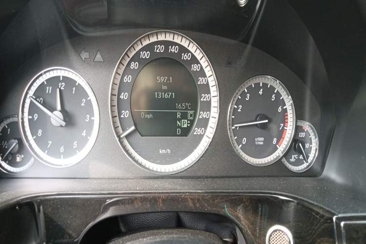 Used Mercedes-Benz E-Class 2009 E 300 Fashion Model
