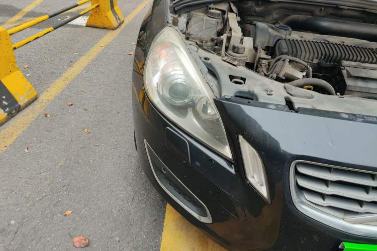 Used Volvo V60 2013 T5 Zhiya Edition
