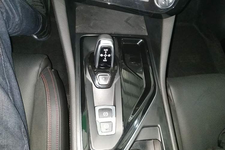 Used Lynk & Co 02 2018 1.5T DCT Two-Wheel Drive Pro Version China V Emission Standard