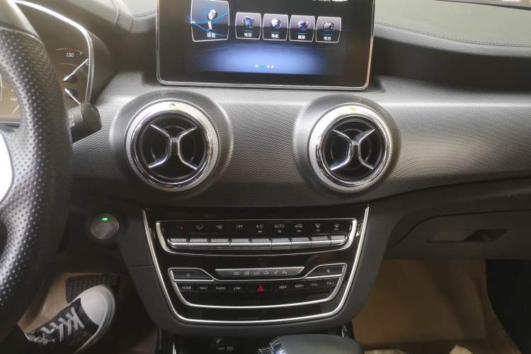 Used BAIC Beijing X5 2018 1.5T CVT New Smart Version China V Emission Standard
