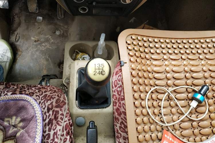 Used Dongfeng Xiaokang C37 2012 1.4L Standard Edition DK13-06