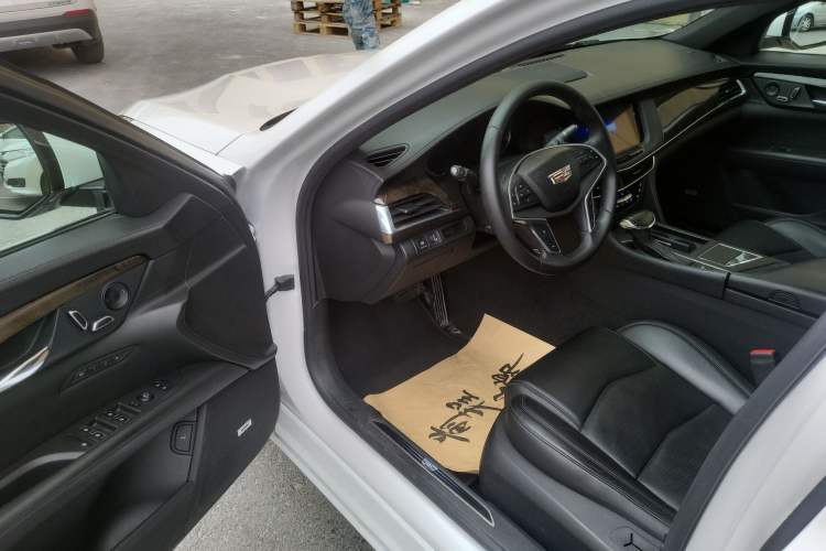 Used Cadillac CT6 2016 28T Luxury Model
