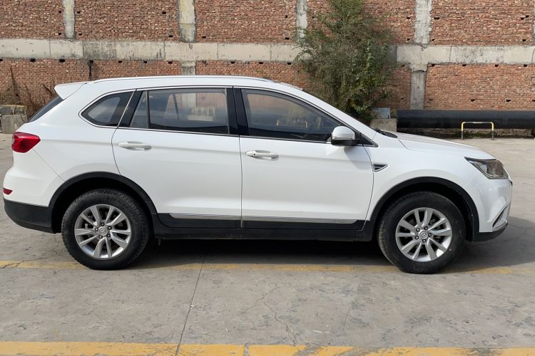 Used HYOSOW S6 2016 1.5T Manual Leading Model
