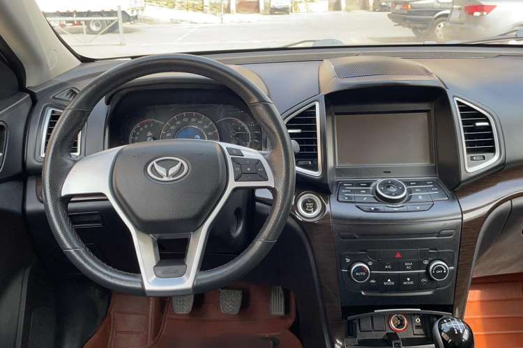 Used HYOSOW S6 2016 1.5T Manual Leading Model
