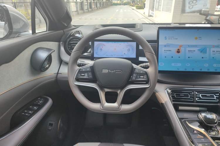 Used BYD Frigate 07 2023 DM-i 100KM Flagship Model
