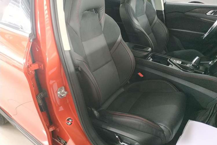 Used Lynk & Co 02 2018 1.5T DCT Two-Wheel Drive Pro Version China V Emission Standard