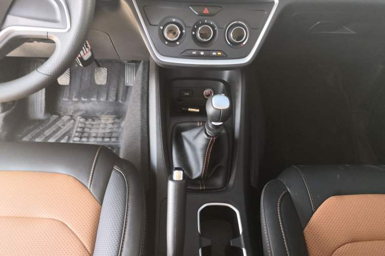 Used Wuling Hongguang S3 2019 1.5L Manual Comfort Model China VI Standard
