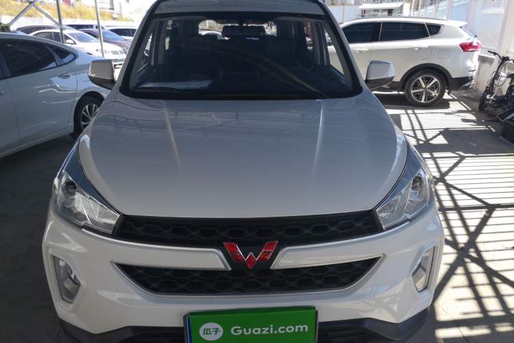 Used Wuling Hongguang S3 2019 1.5L Manual Comfort Model China VI Standard
