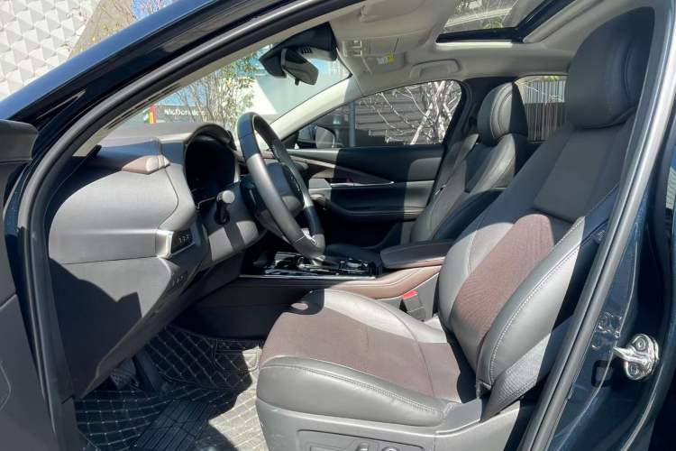 Used Mazda CX-30 2021 2.0L Automatic Joyful Edition
