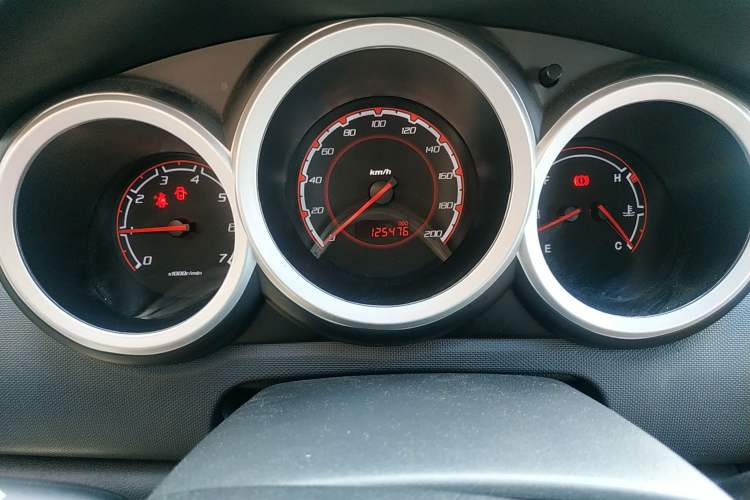 Used Changan CX20 2014 1.4L Manual Sport Edition China V Standard