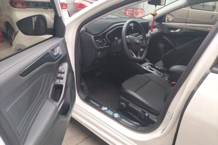 Used Ford Focus 2021 Hatchback EcoBoost 180 Automatic Titanium Edition