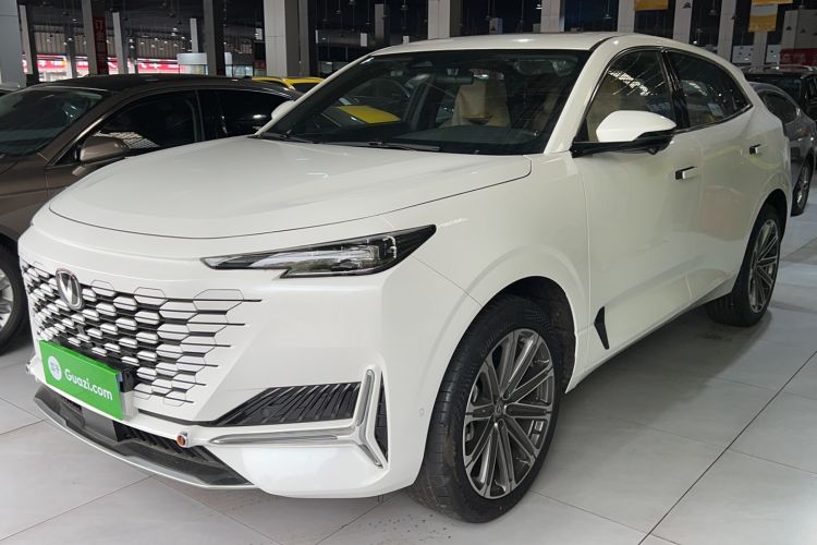 Used Changan UNI-K 2023 2.0T Two-Wheel Drive Yue Ling Trim