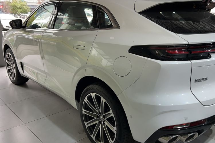 Used Changan UNI-K 2023 2.0T Two-Wheel Drive Yue Ling Trim
