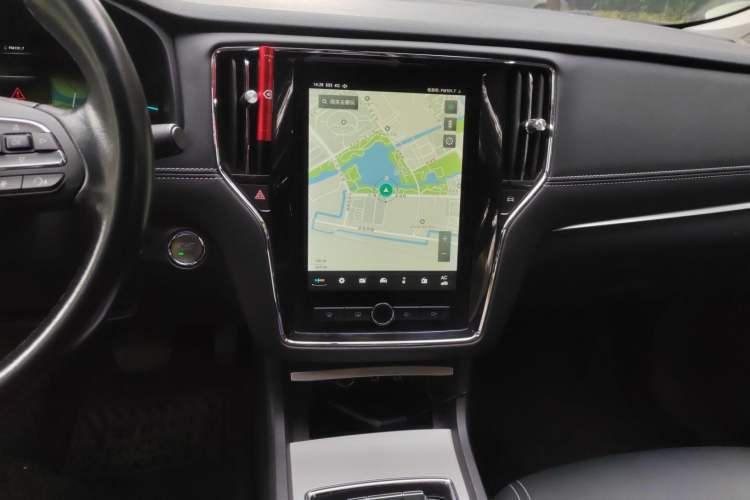 Used Roewe i6 New Energy 2017 45T Hybrid Connect & Smart Enjoyment Edition