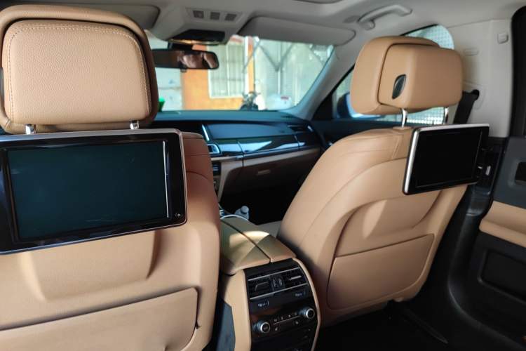 Used BMW 7 Series 2013 730Li Leading Model
