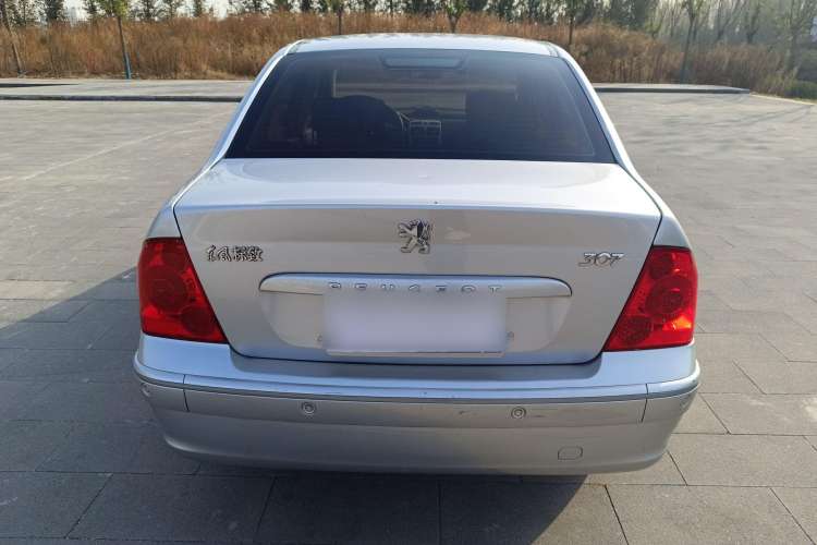 Used Peugeot 307 2010 Sedan 1.6L Manual Comfort Edition